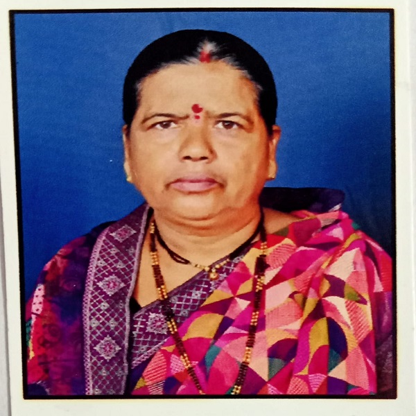 सौ. लताबाई हेमराजजी फोफाटे
